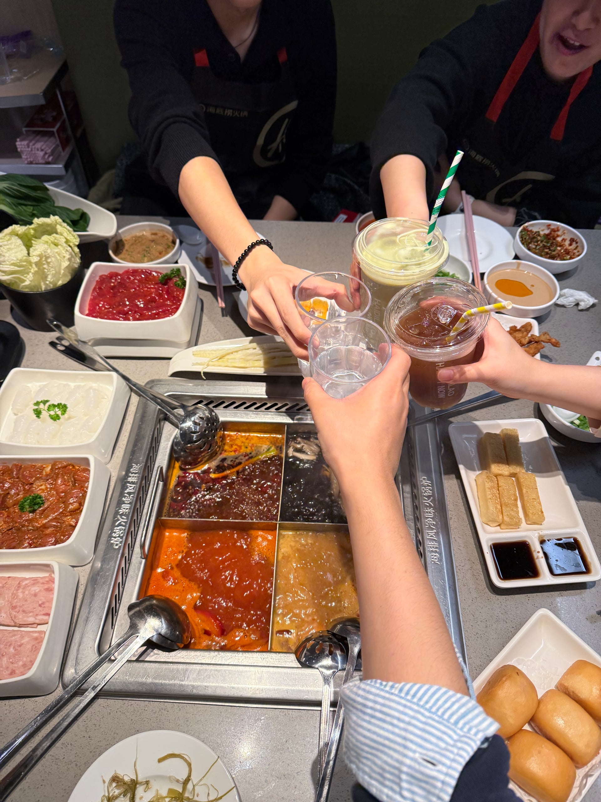 Leisure in London — Hotpot night with friends